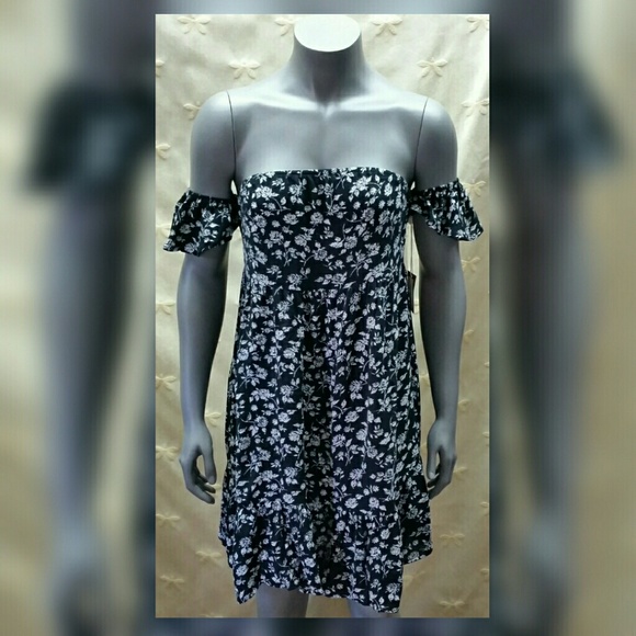 Mossimo Supply Co. Dresses & Skirts - Black & White Floral Spring/Summer Dress